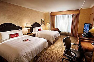 Crowne Plaza Anaheim Resort 03.[1]
